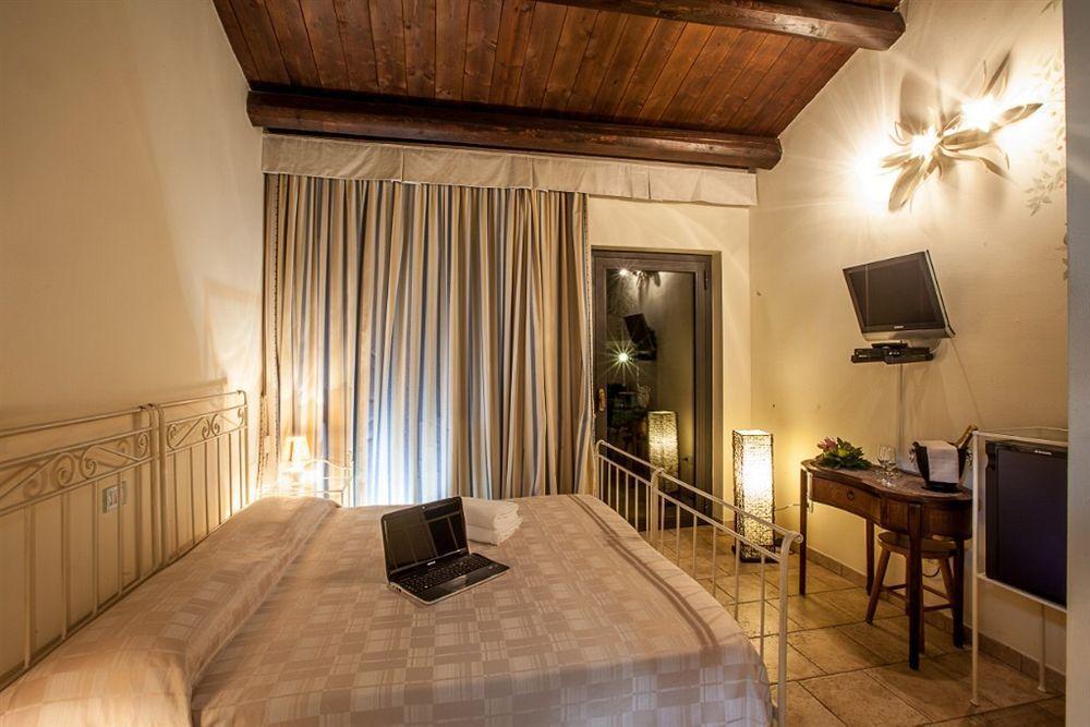 Le Grotte Dei Saraceni Hotel Sant'Omero Zewnętrze zdjęcie
